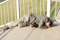 Злостный алкоголик подозревается в убийстве воспитательницы