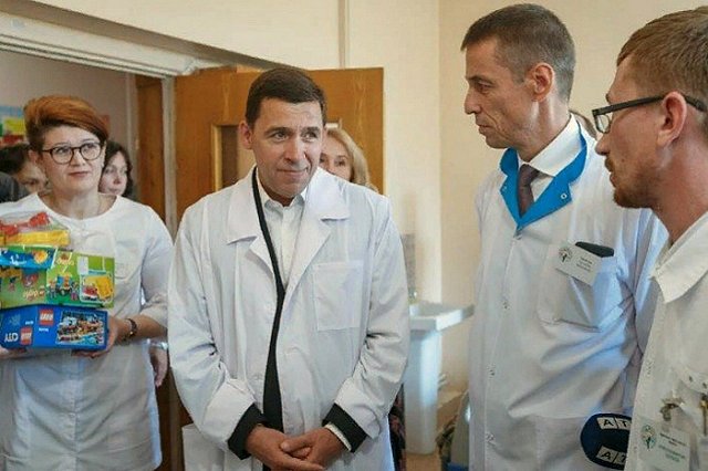 ОДКБ № 1 получила подарки от губернатора в День защиты детей