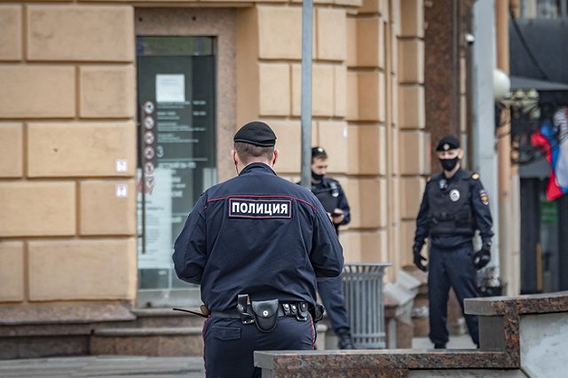 Законопроект о праве полицейских вскрывать автомобили граждан внесен правительством в ГД