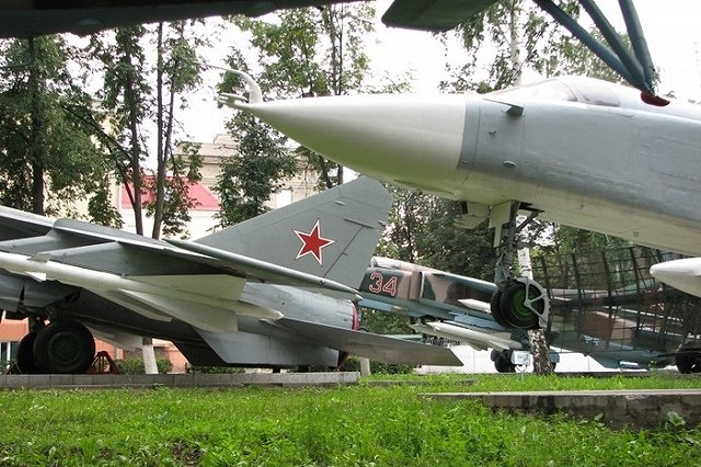 Российский Су-24 разбился при взлете в Сирии