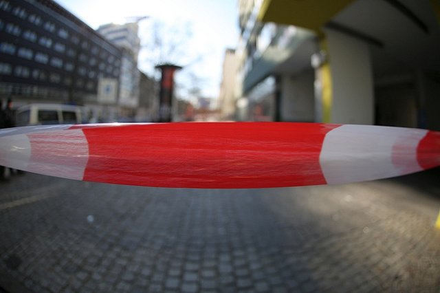 Ревнивец выбросил соперника с 10 этажа в Тюмени