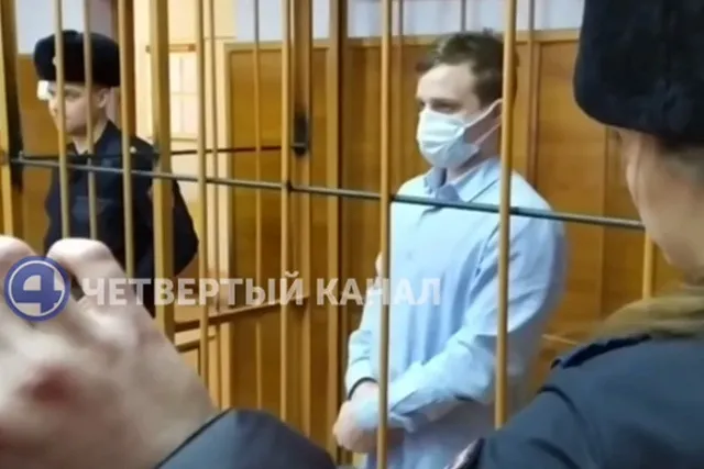 Выбросивший в Екатеринбурге годовалую дочь ранее отсидел за кражу рюкзака в аэропорту Кольцово