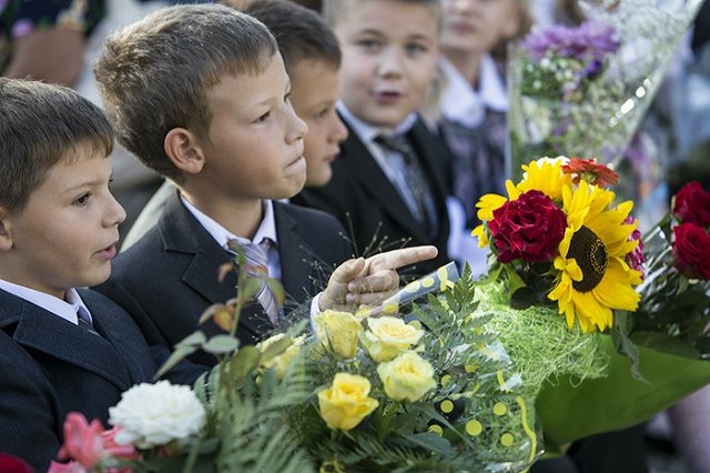 Прием в первые классы: власти обратили внимание на фиктивную прописку детей