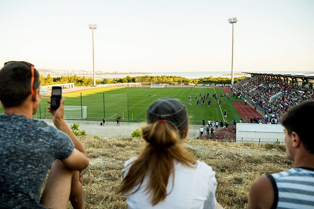 Глава контрразведки США рекомендовал болельщикам не брать гаджеты на ЧМ