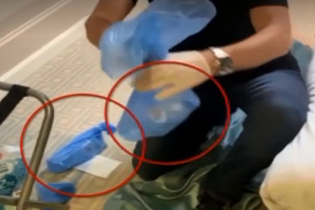 Представитель Навального рассказал о бутылке с «Новичком» в томском отеле