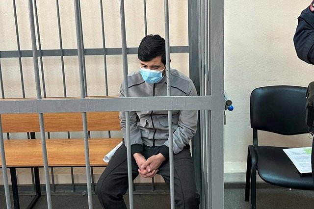 Мигранта-нелегала отправили в СИЗО по подозрению в жестоком убийстве таксиста