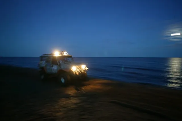 Москвича оштрафовали за блик от фар на обочине