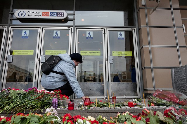 Как распознать террориста-смертника в толпе