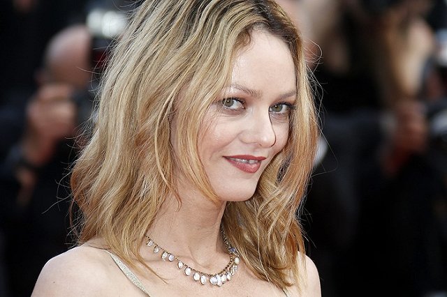 Ванесса Паради заступилась за обвиненного в домашнем насилии Джонни Деппа