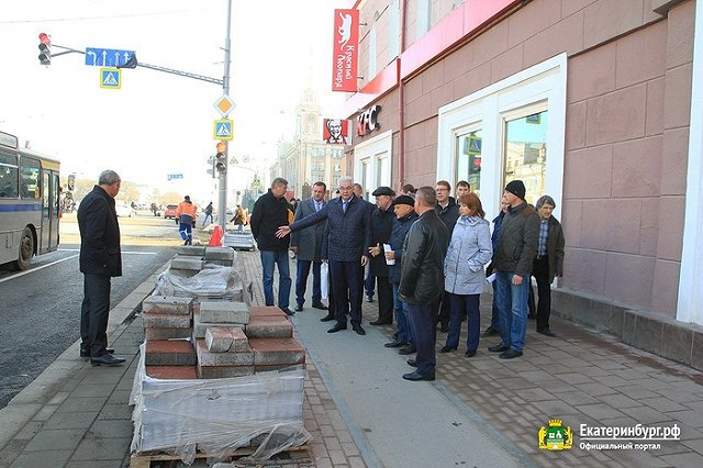 Александр Якоб поручил увеличить число рабочих на проспекте Ленина