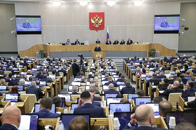 Чиновников начнут штрафовать за унижение и оскорбление граждан