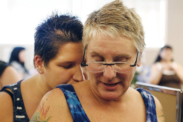 В Эстонии узаконили однополые браки