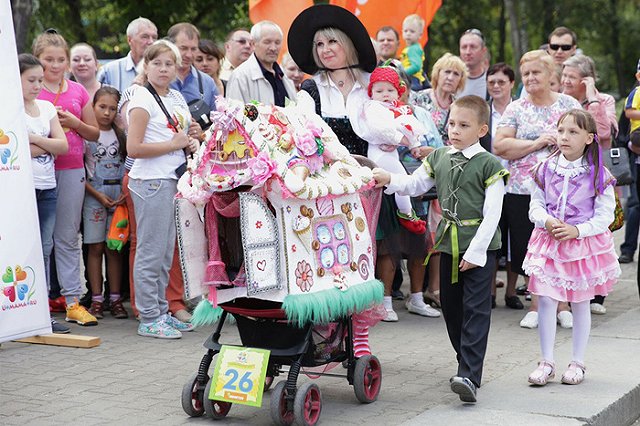 Сайт для родителей U-mama приглашает принять участие в 9-м Параде Колясок!