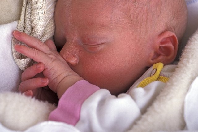 На свердловской трассе полицейские помогли роженице добраться до больницы