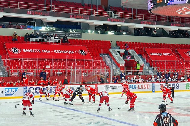 «Автомобилист» потерпел пятое поражение подряд, с крупным счётом проиграв ЦСКА