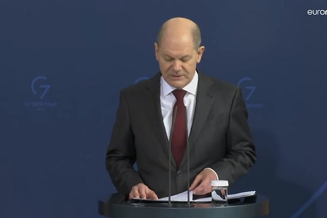 Зеленский поблагодарил президентов США и Франции «за поддержку», обойдя ФРГ