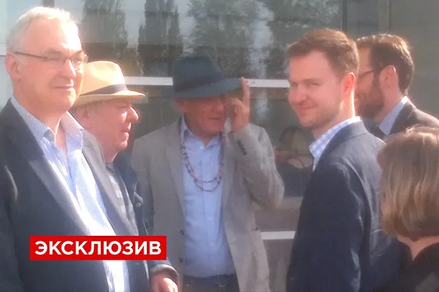 Уральский правозащитник нажаловался начальнику ГУ МВД на курившего Гендальфа