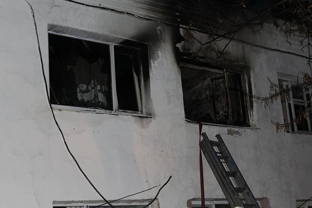 В Реже на пожаре погибло три человека