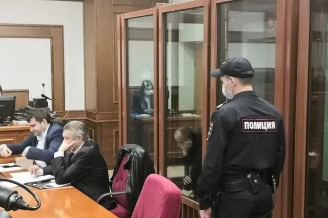 «Его никто не гнобил»: одноклассник уктусского стрелка рассказал о школьных годах обвиняемого