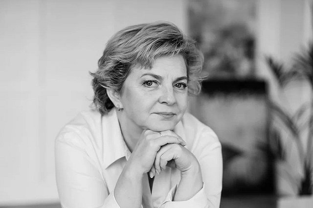 «Химия была, но мы расстались». В Екатеринбурге открылась фотовыставка об онкологии