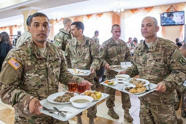 Нацгвардия кормится за счет американцев на учениях под Львовом