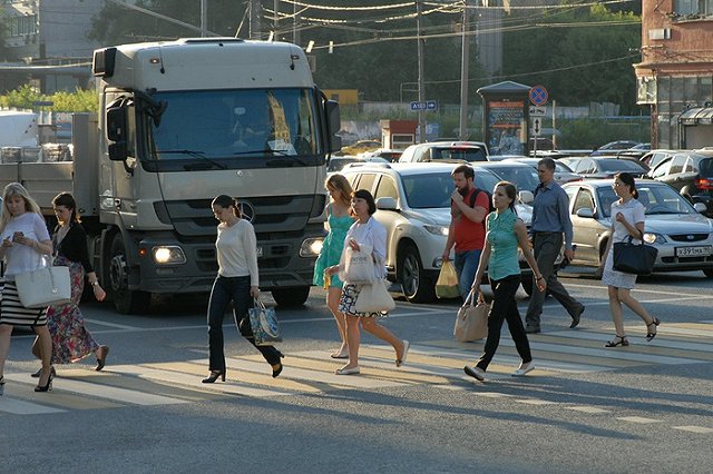 Футбольный клуб «Урал» поддержал акцию ГИБДД «Сложности перехода»