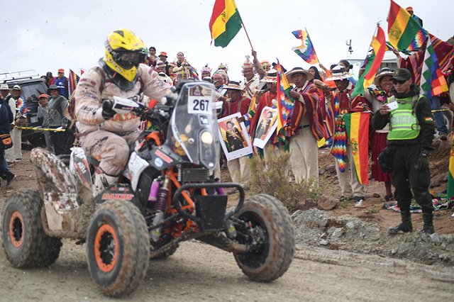 В Ельцин Центре выставят кубок, шлем и, возможно, квадроцикл Карякина