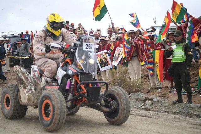 В Ельцин Центре выставят кубок, шлем и, возможно, квадроцикл Карякина