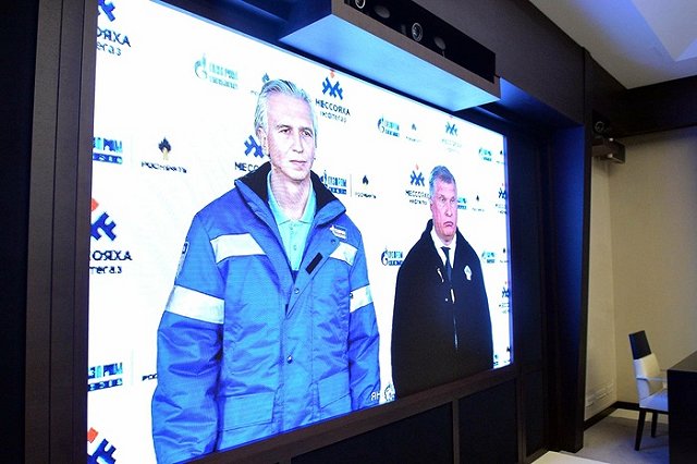 Сечин пропустит суд над Улюкаевым из-за встречи с Медведевым