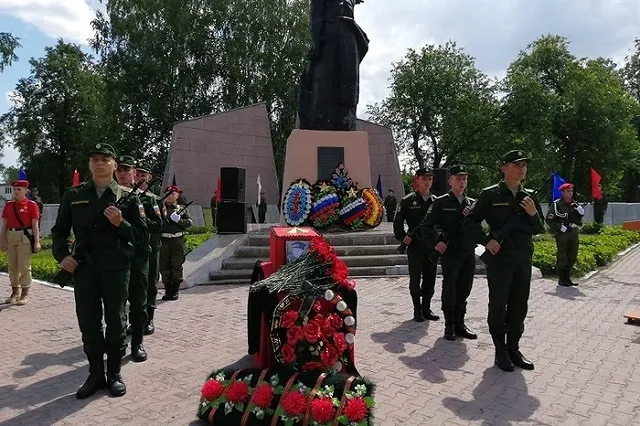 Минута молчания будет объявлена сегодня в 12.15 по всей стране