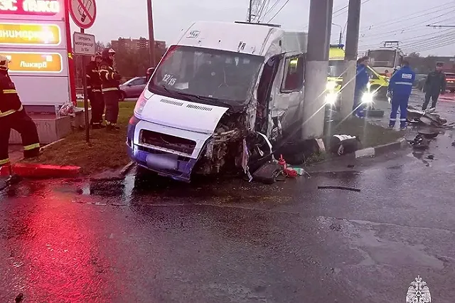 Пять человек погибли в Туле из-за схода трамвая с рельсов