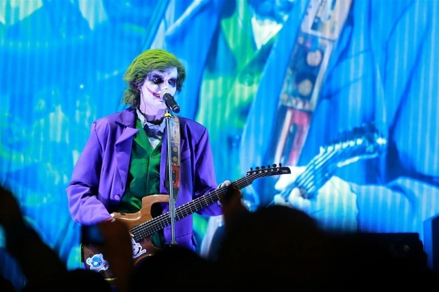 КПРФ потребовала убрать из эфира антироссийски настроенных артистов