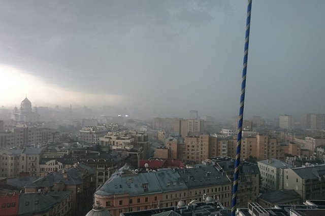 Синоптики и МЧС объявили штормовое предупреждение в Свердловской области