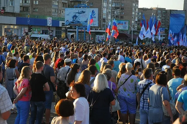 Появились подробности захвата Луганска неизвестными силовиками
