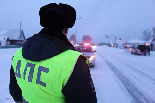 ГИБДД заявила о готовности отказаться от бумажных прав