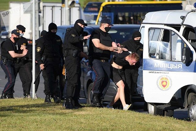 В жестоком подавлении беспорядков в Белоруссии обвинили бойцов российского ОМОНа