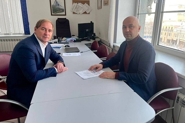 Депутат придумал, как донести до пассажиров Екатеринбурга новые номера автобусов