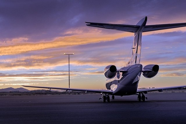 На борту самолёта, вылетевшего из Екатеринбурга в Сочи и экстренно приземлившегося в Казахстане, умерла пассажирка