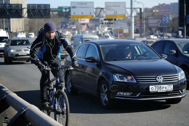 Кризис добрался до велосипедистов: ходовые модели подорожают минимум на треть