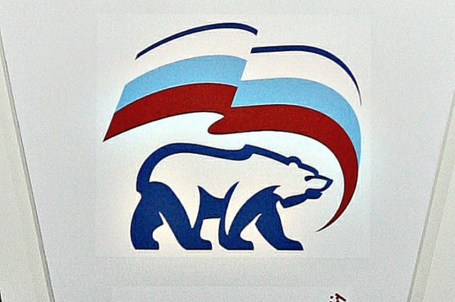 Единороссы-одномандатники массово сдали документы в облизбирком