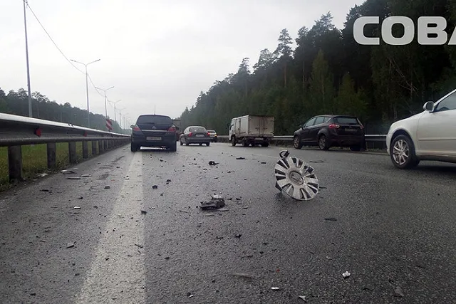 На Московском тракте из-за ДТП образовалась огромная пробка