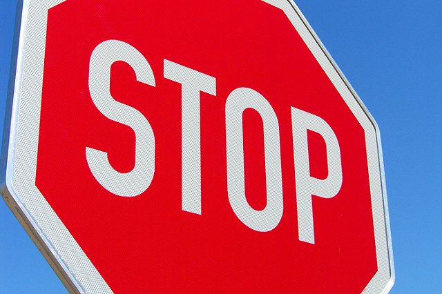 В Кургане водитель автобуса проскочил перед поездом в стиле «Форсаж»