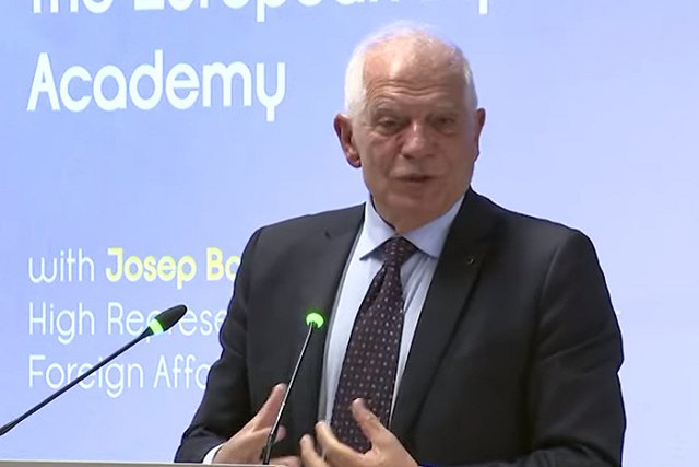 Боррель извинился: «На Украине тоже есть джунгли»