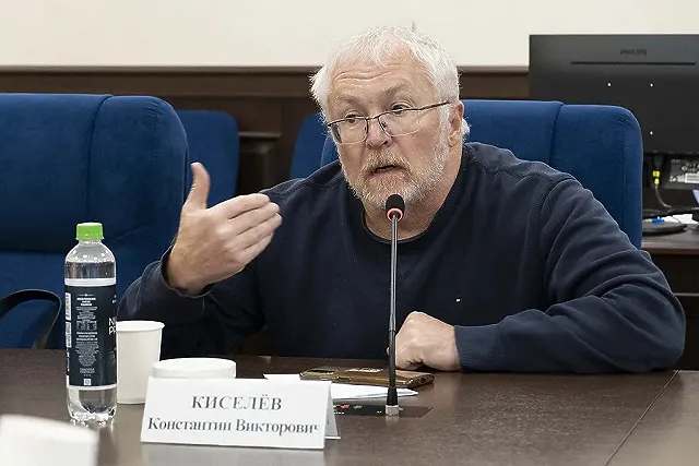 В Екатеринбурге задержали депутата Гордумы от партии «Яблоко»