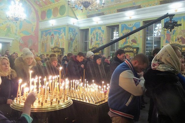 Православные христиане отмечают Рождество