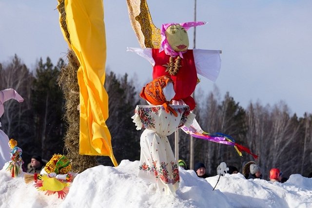 Екатеринбург всю неделю будет праздновать Масленицу