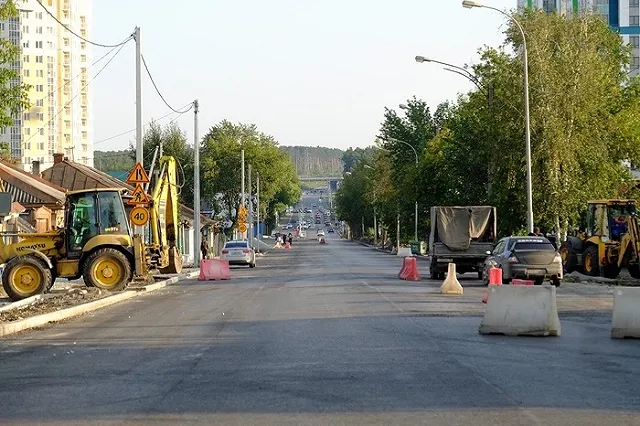 Мэрия: Дорожный ремонт продолжается на 27 объектах из 49