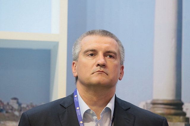 Аксенова переизбрали главой Крыма