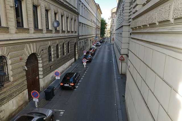 Водители и пешеходы Екатеринбурга выставили оценку культуре вождения в городе