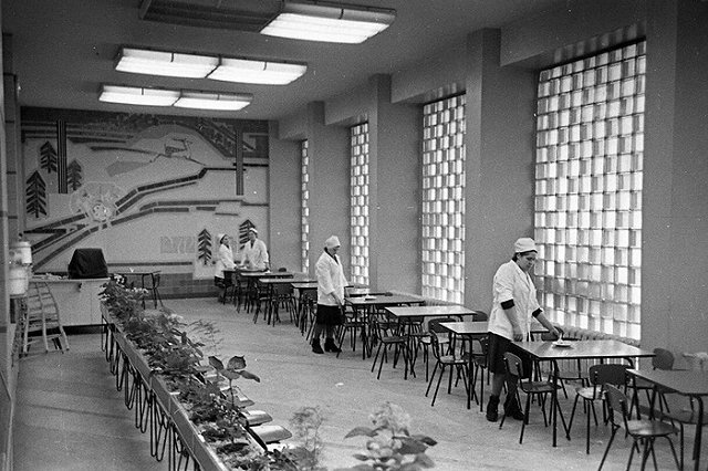 Одному из первых «небоскребов» Свердловска сегодня исполняется 61 год